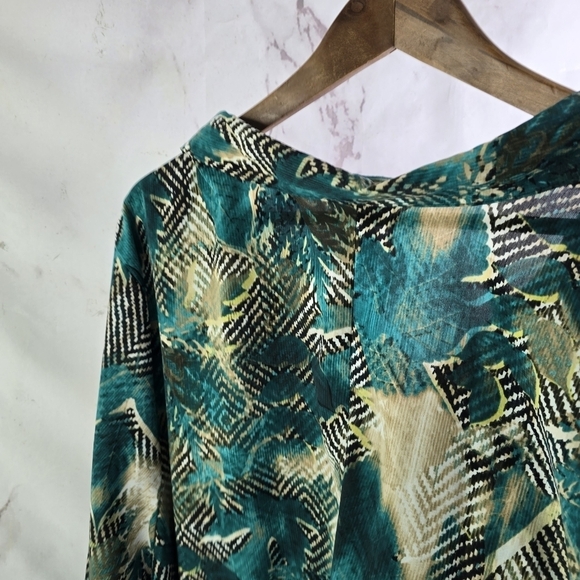 Catherines Shirt Womens 3X 26W 28W Green Blouse Button Up Long Sleeve Top - Picture 6 of 10